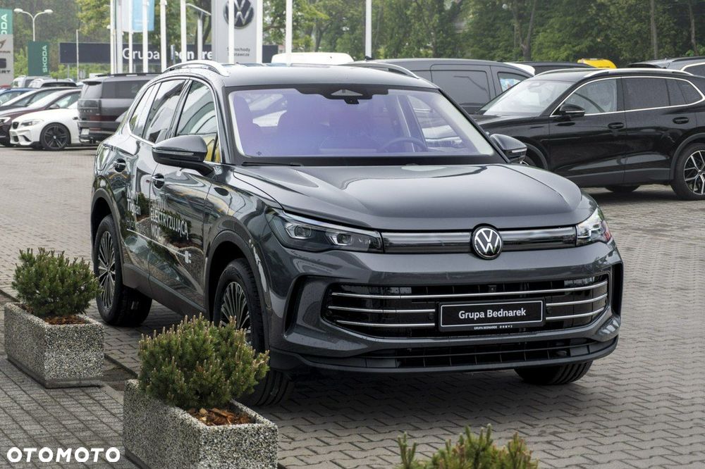 Volkswagen Tiguan - 6