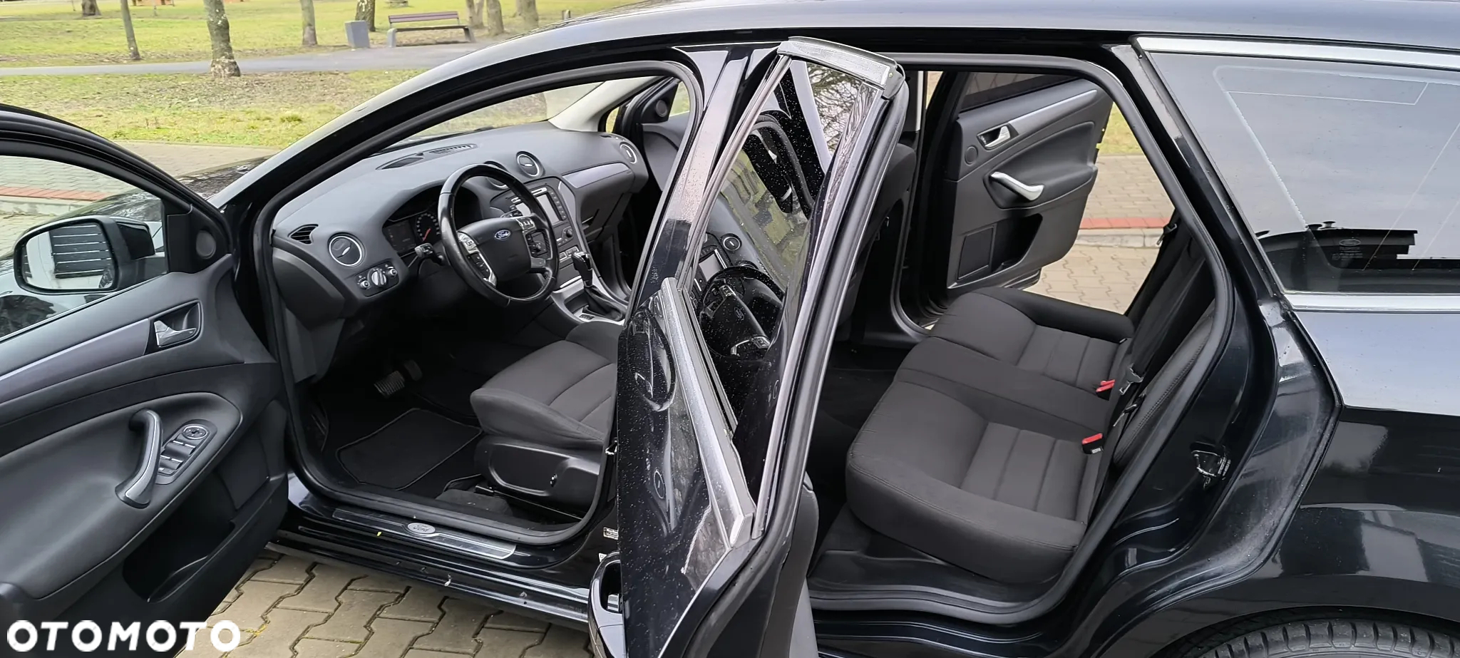 Ford Mondeo 2.0 EcoBoost Titanium - 13