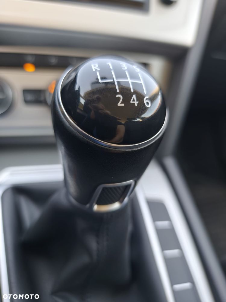 Volkswagen Passat 2.0 TDI (BlueMotion Technology) Comfortline - 32