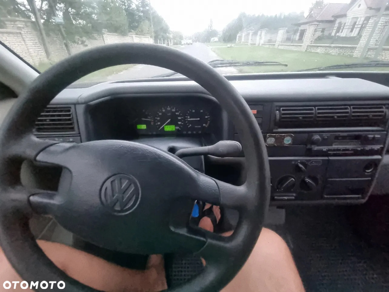 Volkswagen Transporter - 13