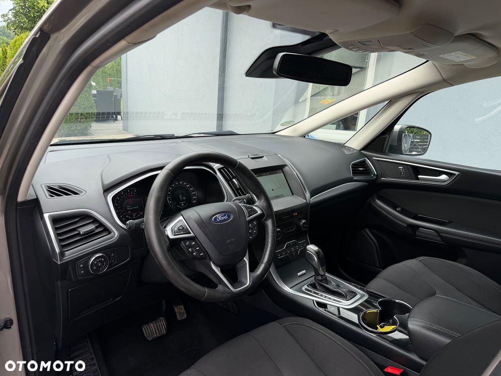 Ford S-Max 2.0 TDCi Titanium PowerShift - 9