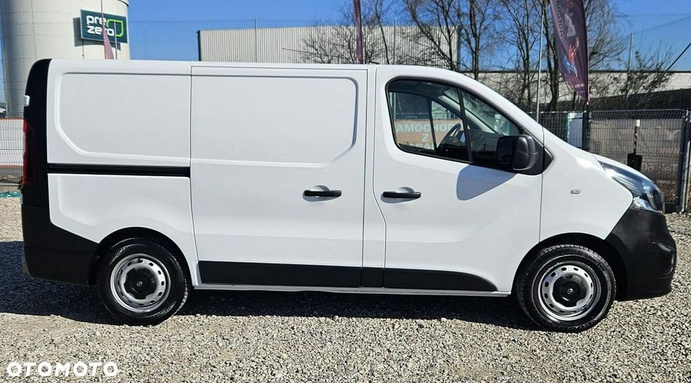 Opel Vivaro - 17