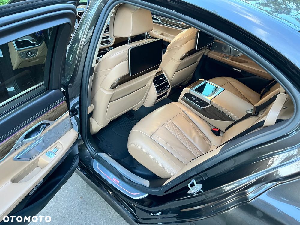 BMW Seria 7 730d xDrive - 16