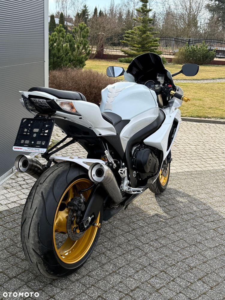Suzuki GSX-R - 7