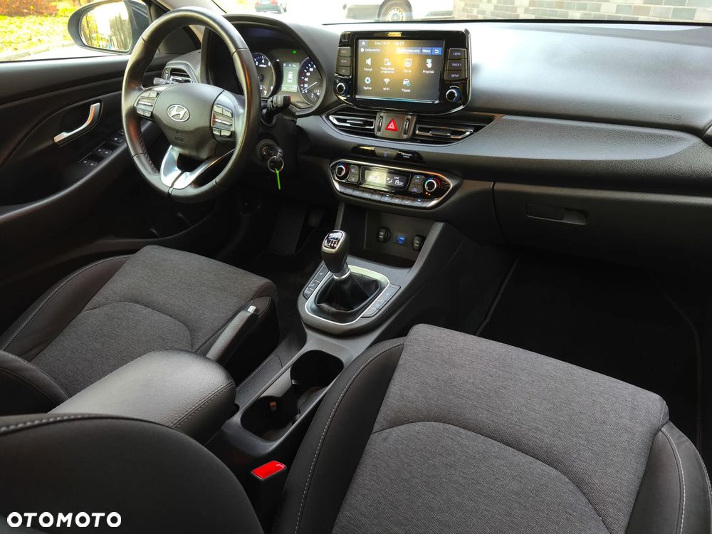 Hyundai i30 1.5 T-GDI 48V Smart - 32