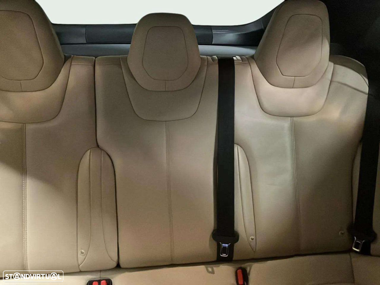 Tesla Model S - 15