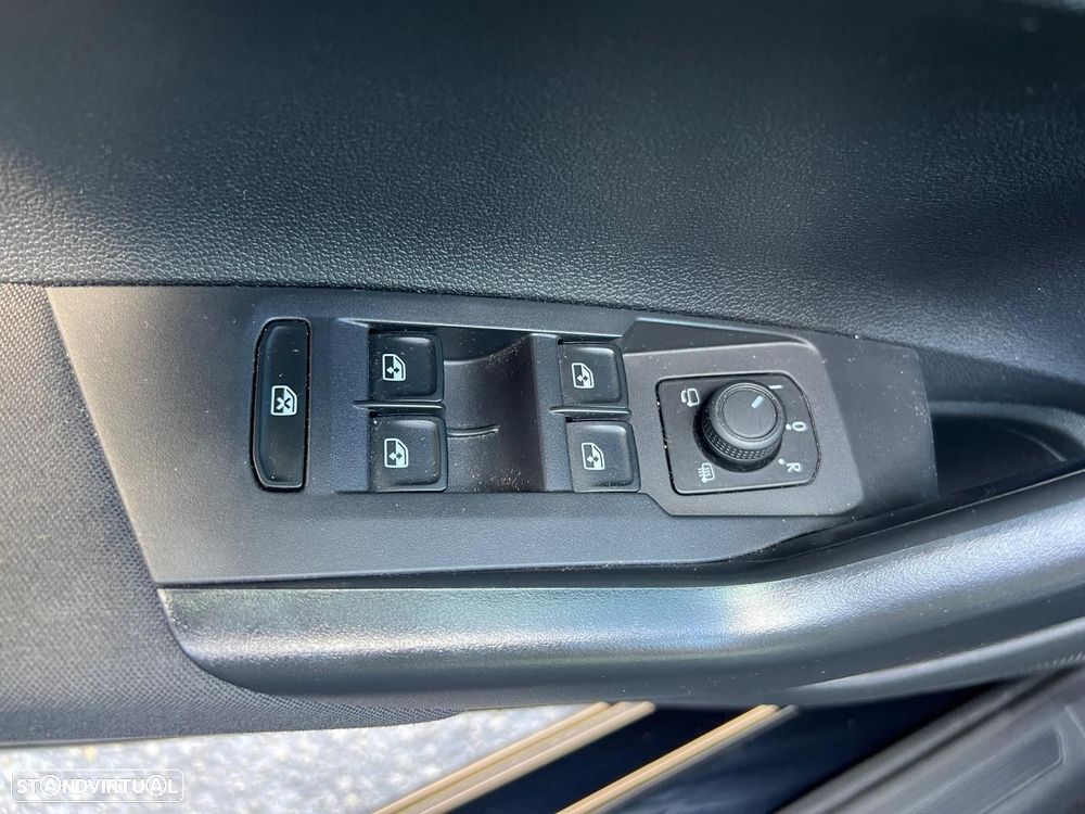 VW Polo 1.0 TSI Urban - 11