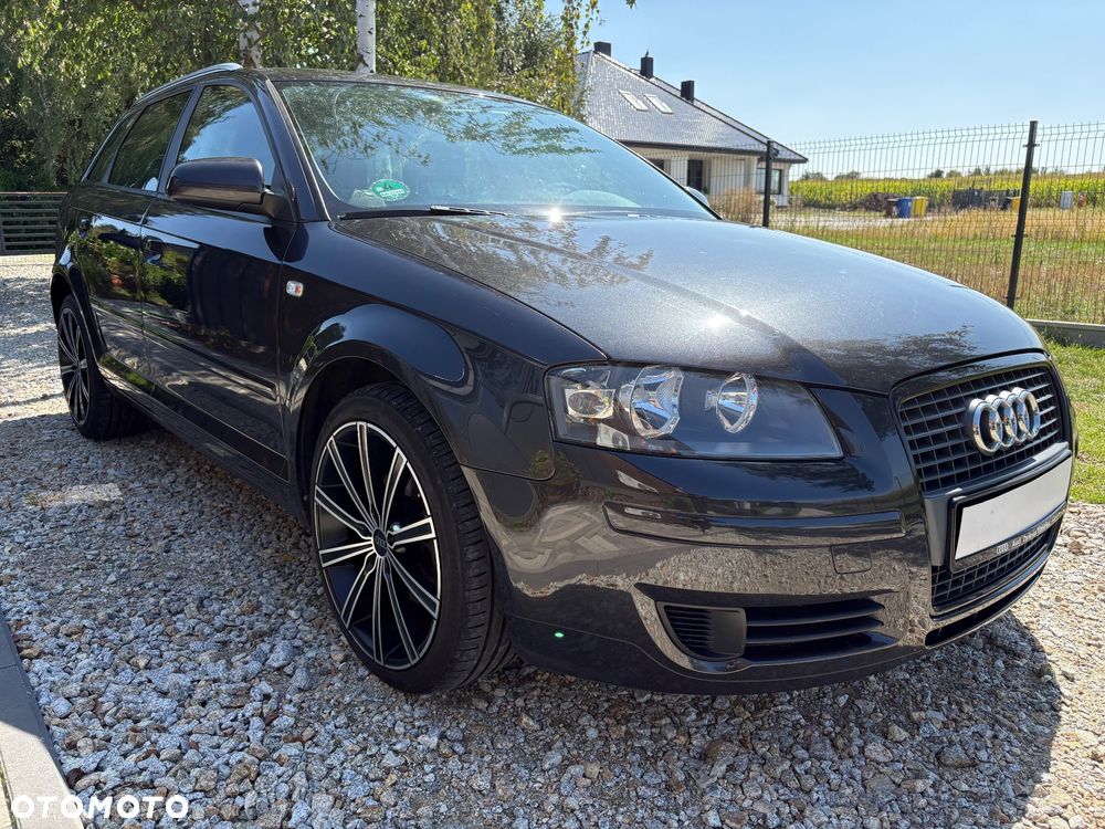 Audi A3 Sportback 2.0 TDI Ambiente - 2