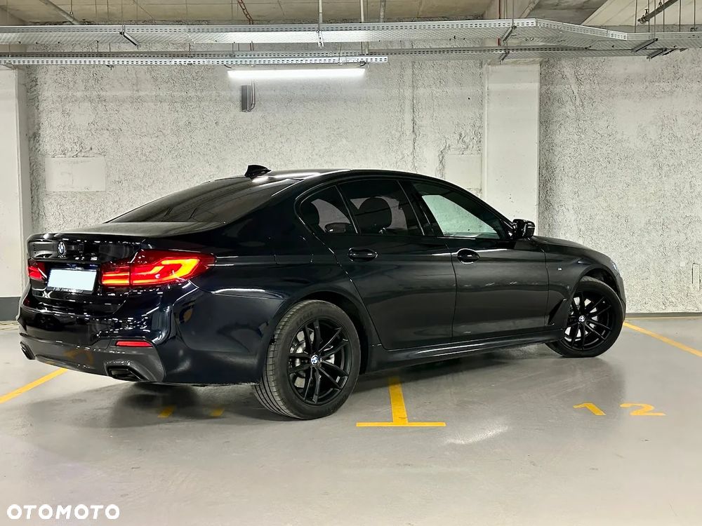 BMW Seria 5 520d xDrive M Sport sport - 4