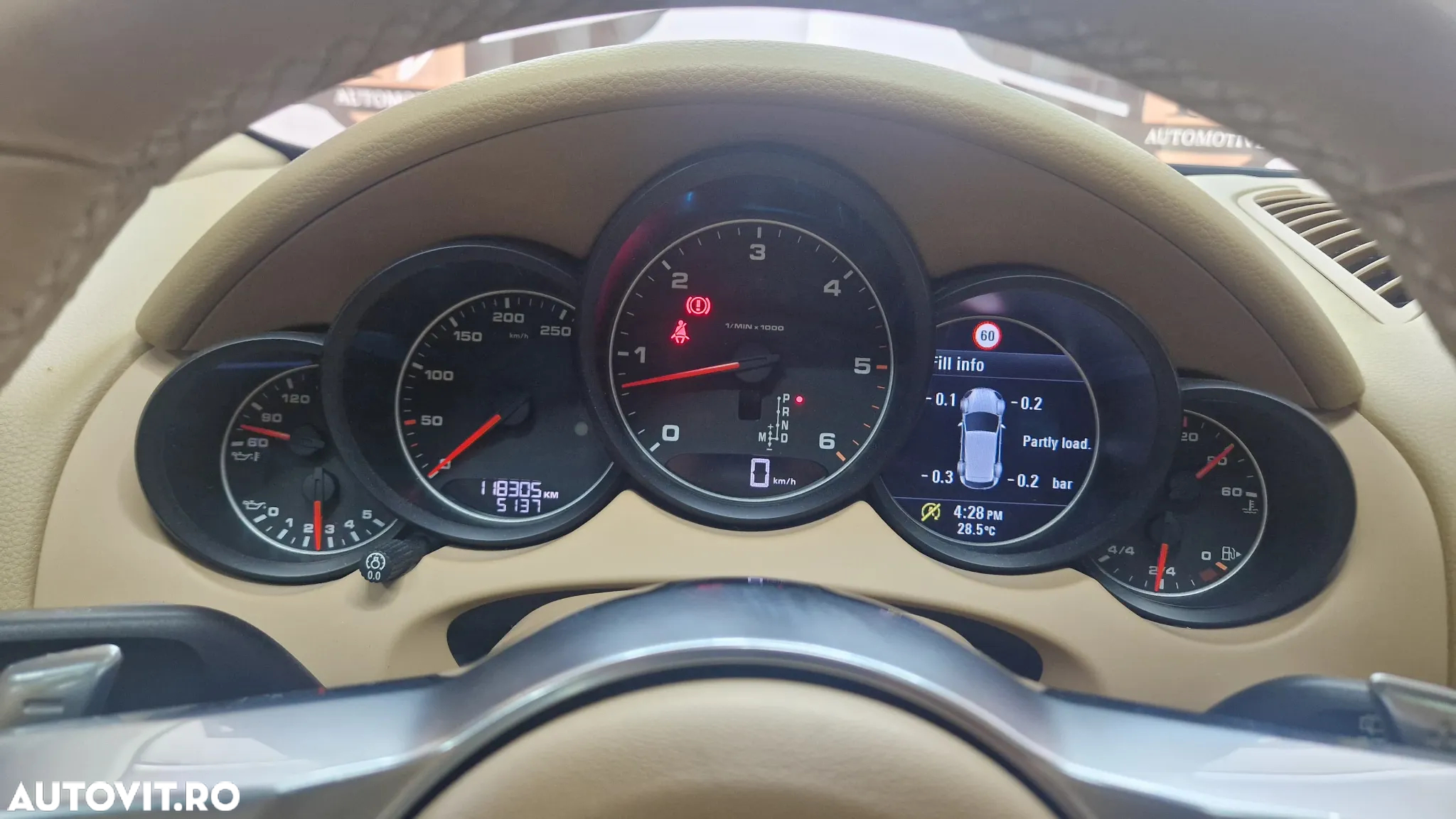 Porsche Cayenne - 16