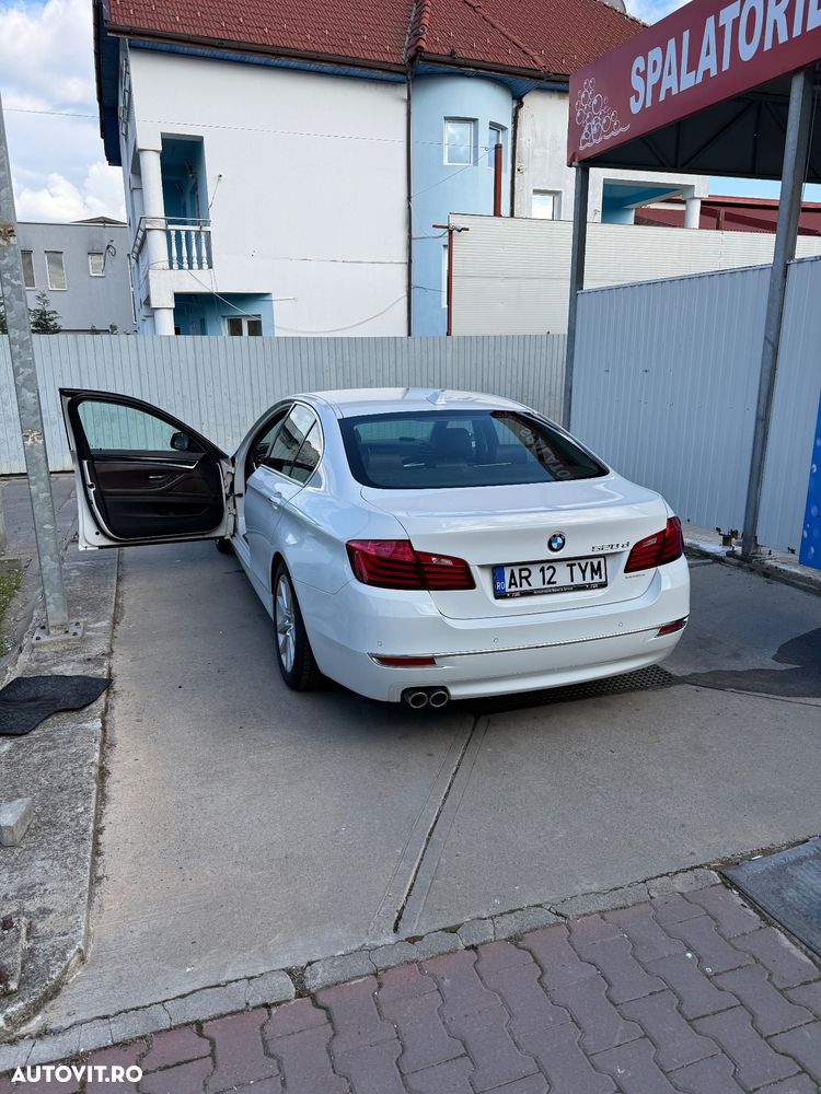 BMW Seria 5 520d Efficient Dynamics Edition Aut. Luxury Line - 4