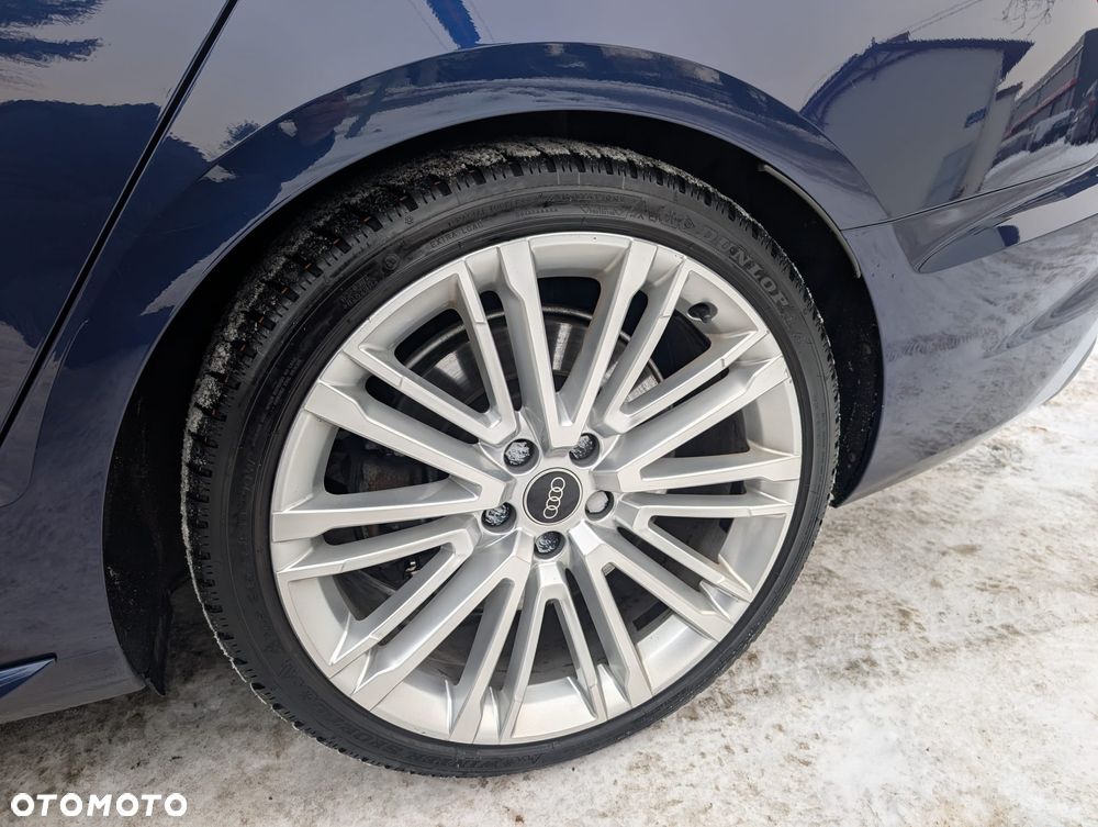 Audi A4 Limousine - 18