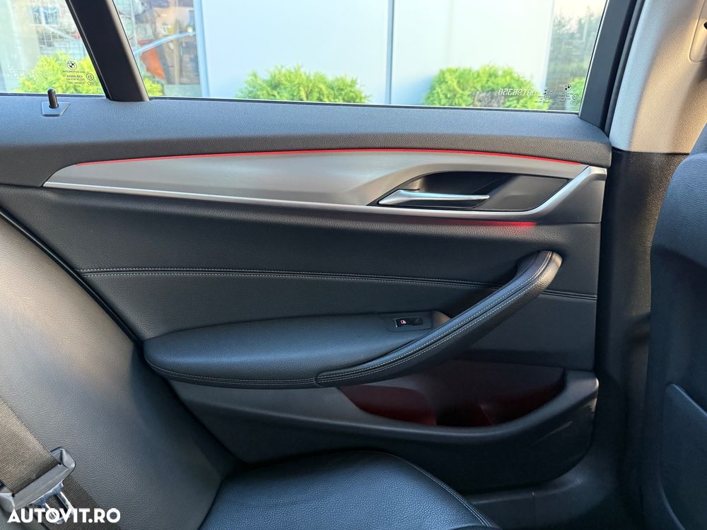 BMW 5 Series 2019 — imagine 26