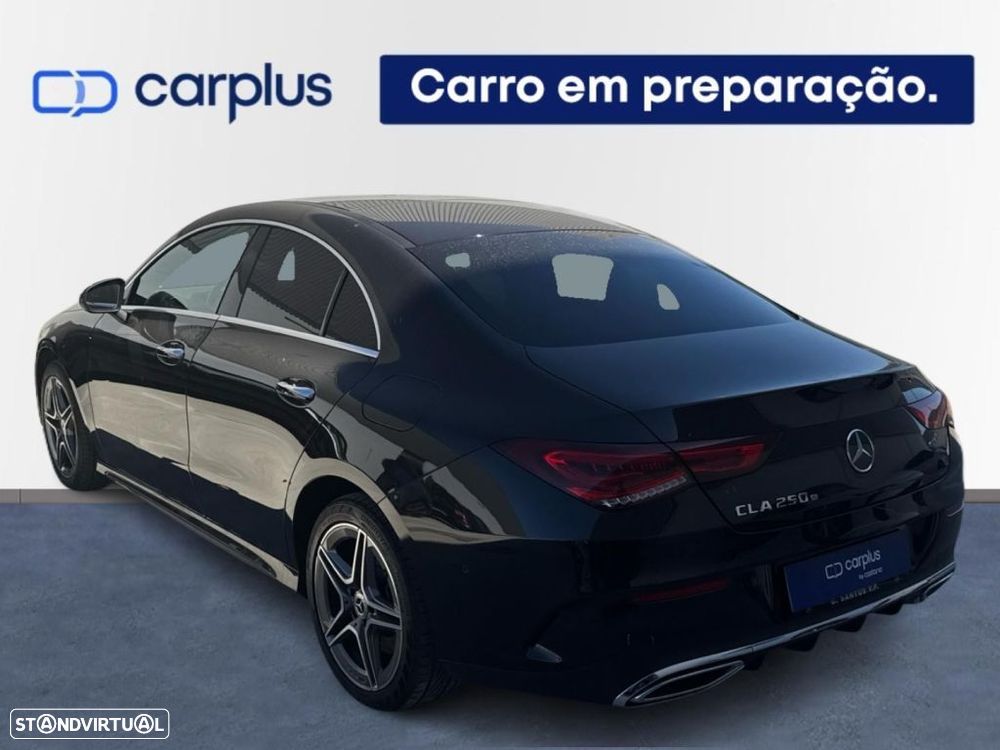 Mercedes-Benz CLA 250 e AMG Line - 2