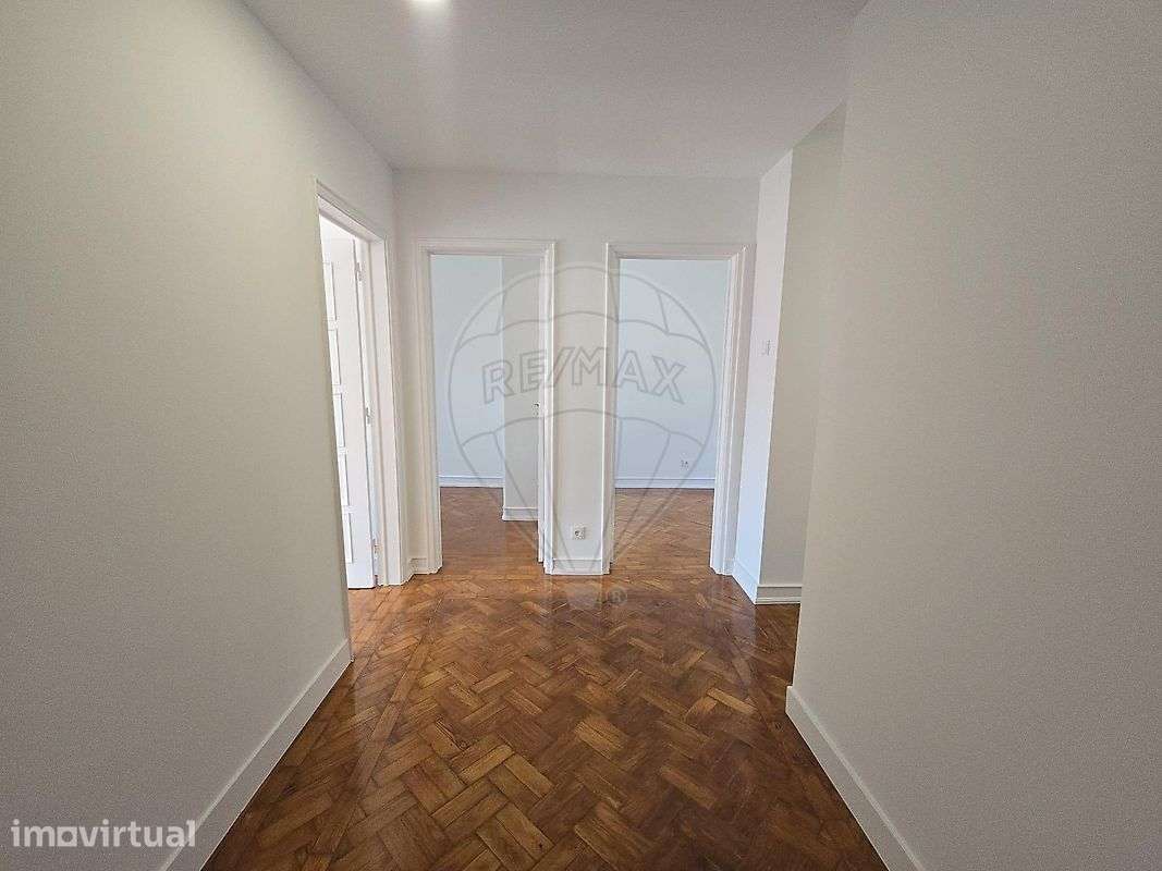 Apartamento T2 para arrendamento - Grande imagem: 2/27