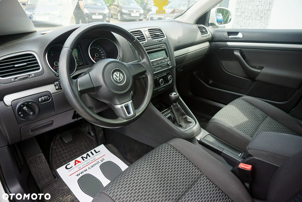 Volkswagen Golf - 8