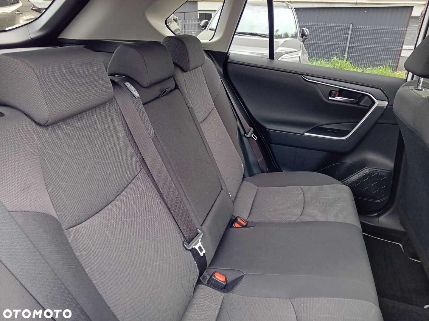 Toyota RAV4 - 31