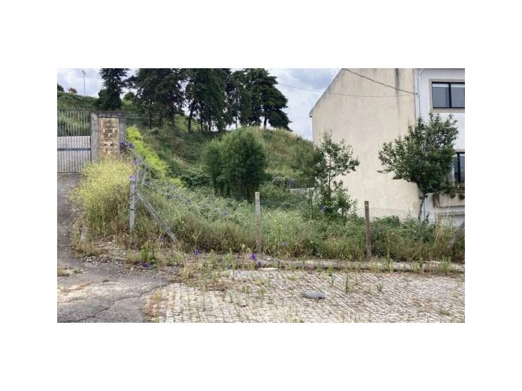 Terreno com área de 322 m2 para construção de moradia - Valbom, Gon... - Grande imagem: 3/4