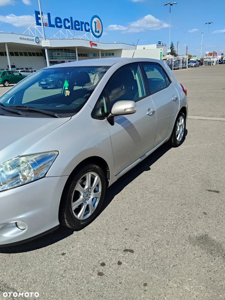Toyota Auris 1.4 D-4D 2010 - 5