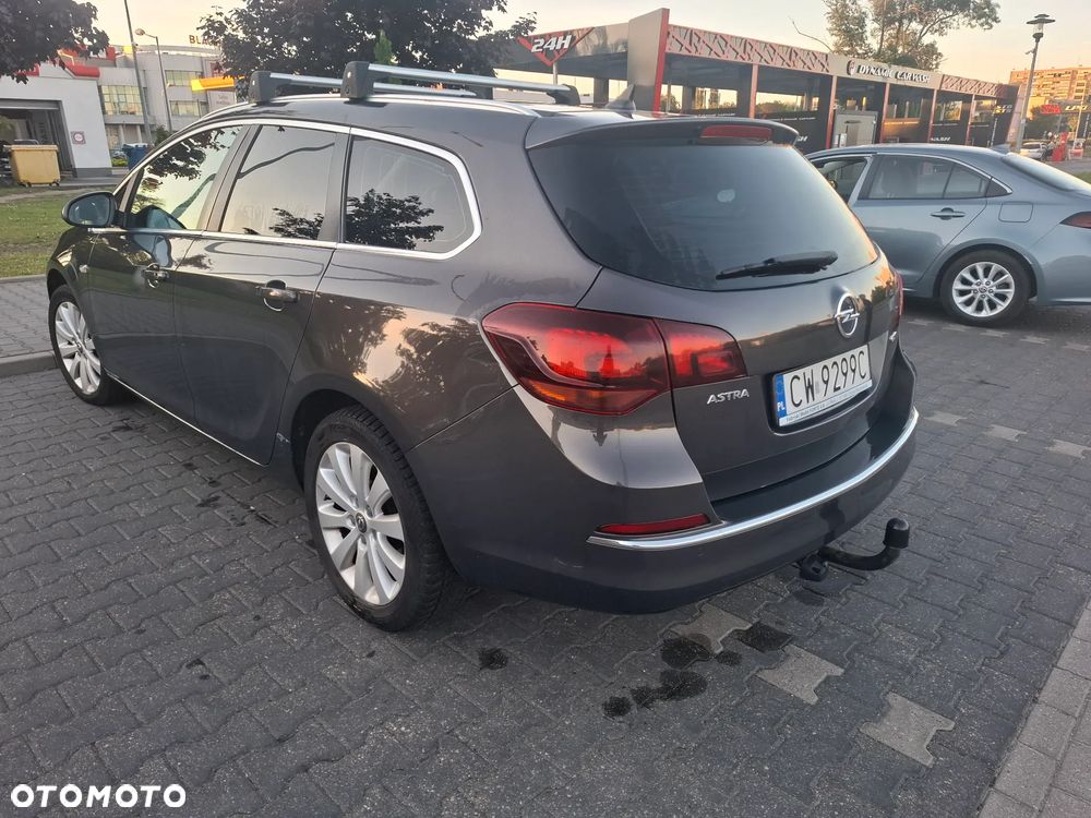 Opel Astra 1.7 CDTI Cosmo - 3