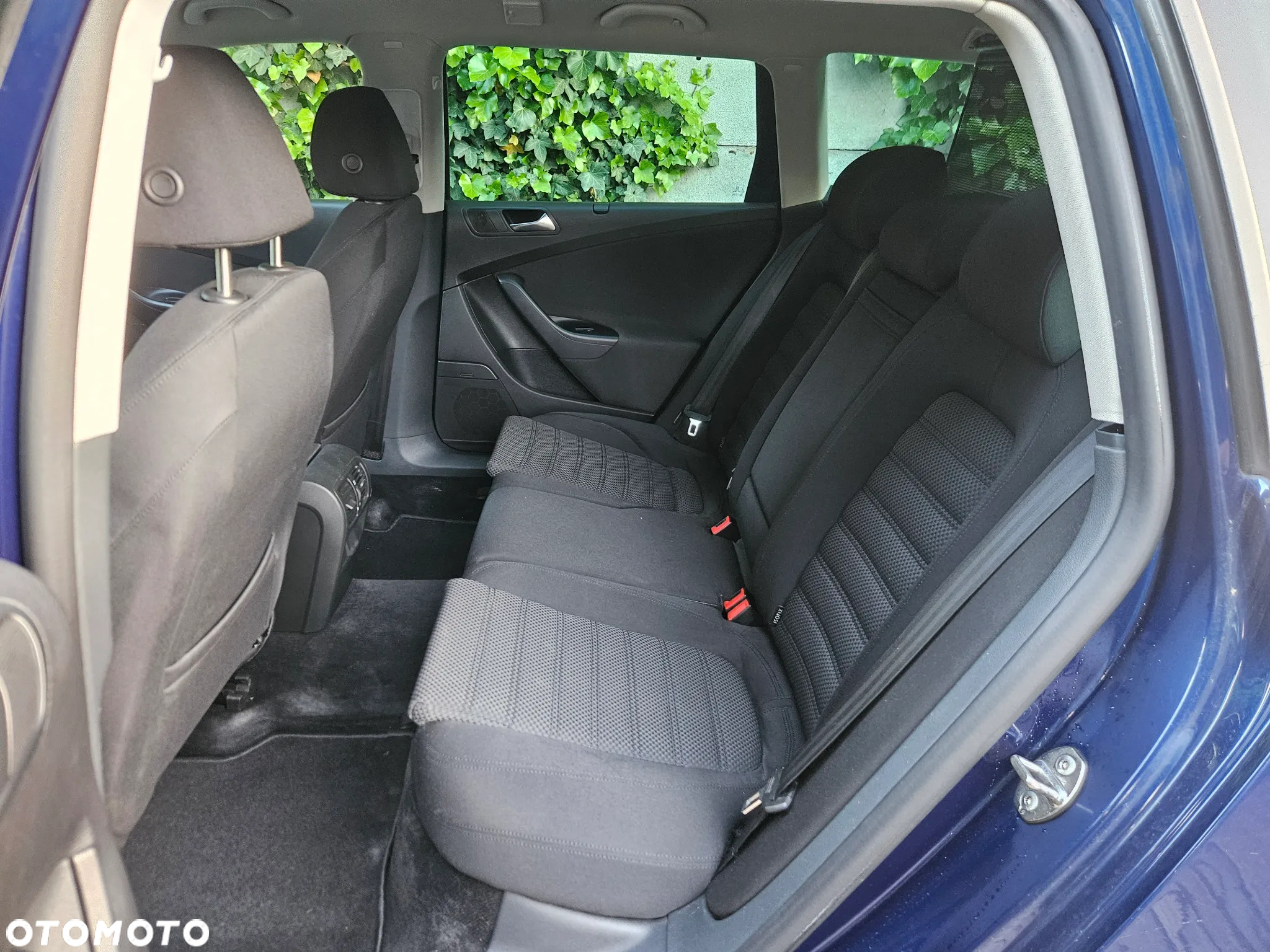 Volkswagen Passat Variant 2.0 TDI DPF Sportline - 19