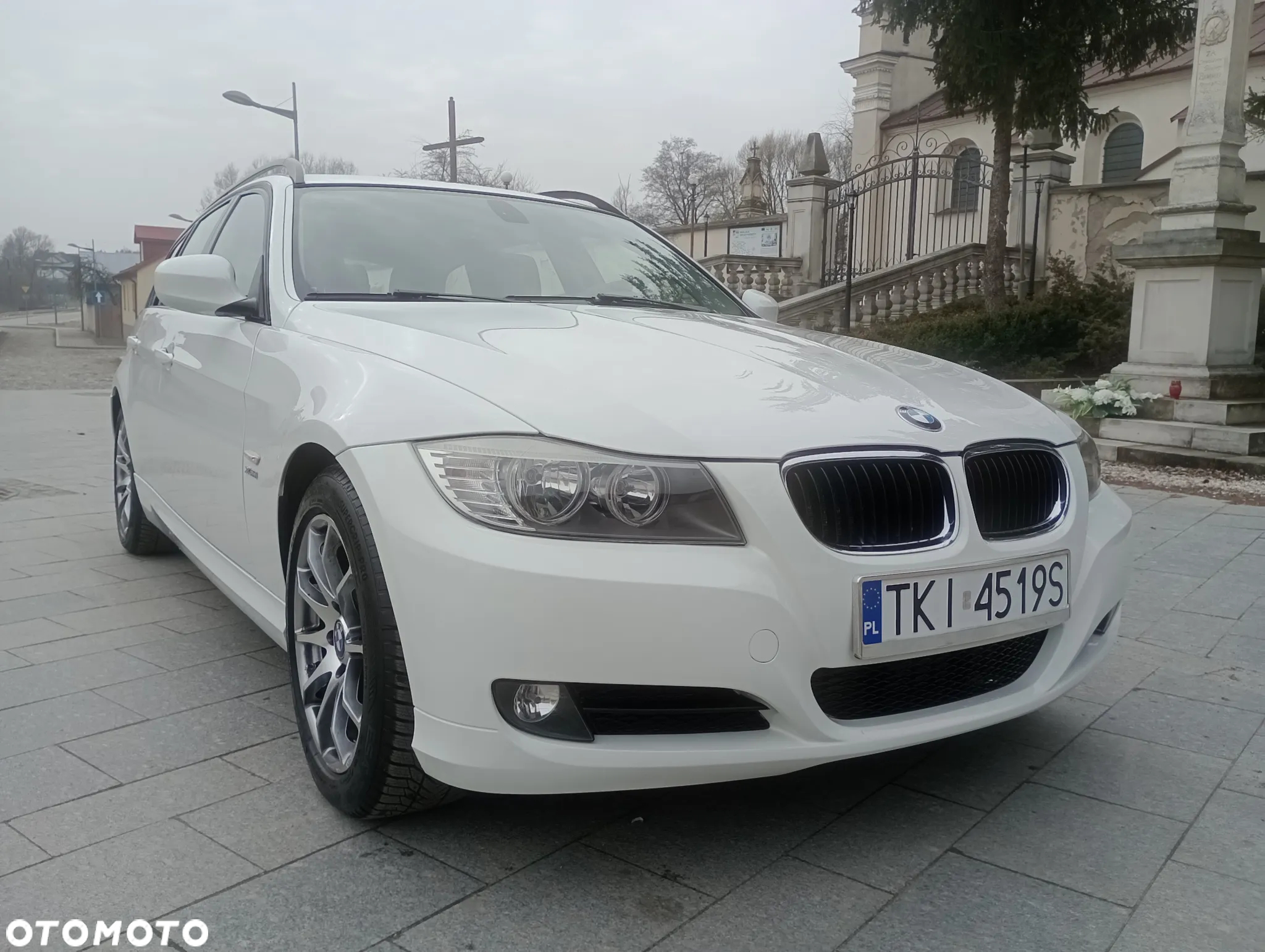 BMW Seria 3 320d xDrive DPF Touring - 18