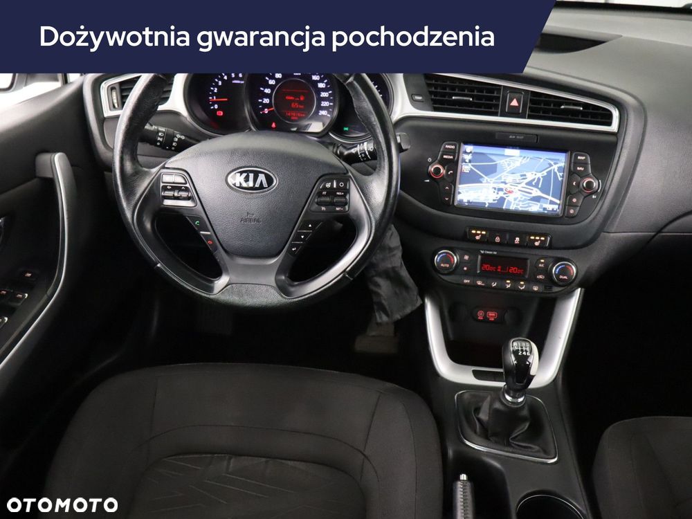 Kia Ceed - 9
