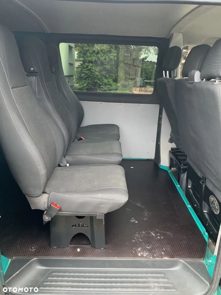 Volkswagen Transporter - 9