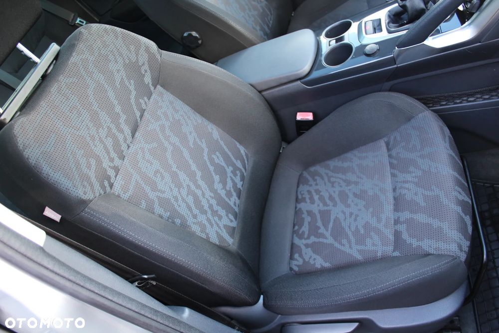 Peugeot 3008 HDi FAP 150 Premium - 24