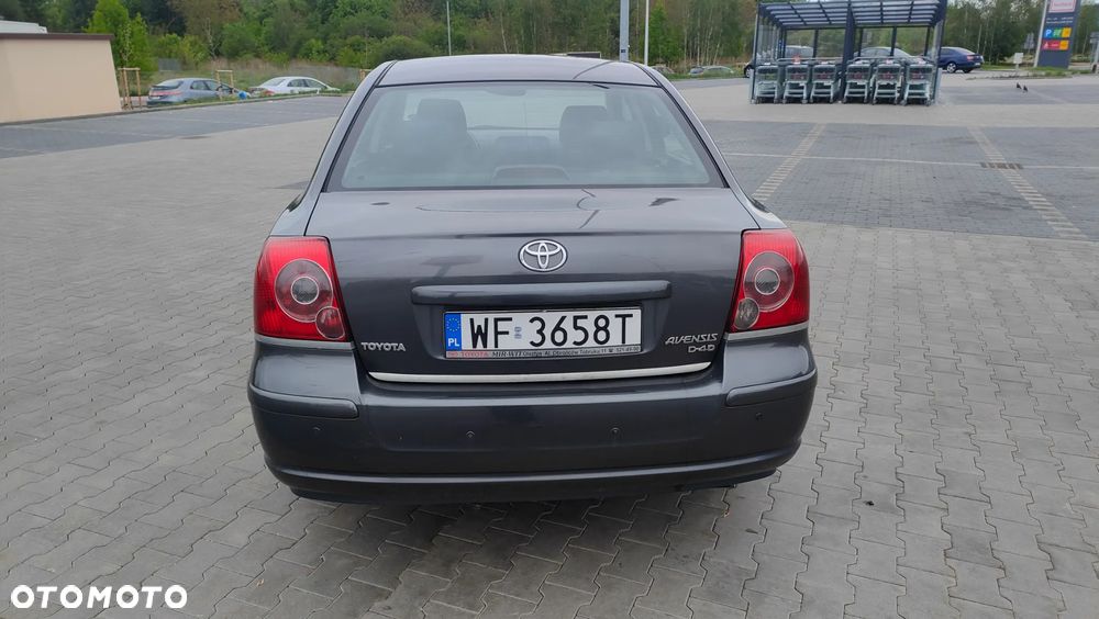 Toyota Avensis 2.2 D-4D Sol - 3