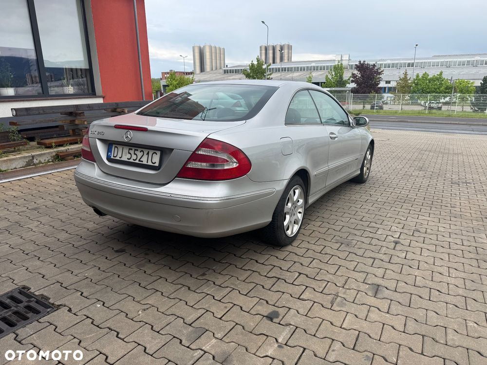 Mercedes-Benz CLK - 4