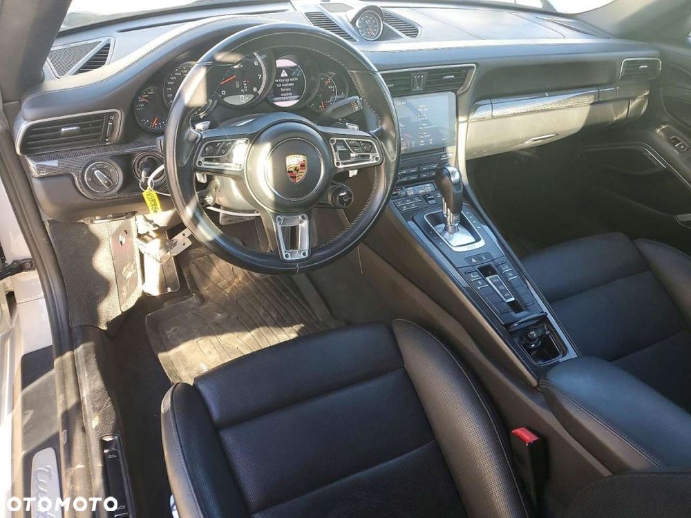 Porsche 911 - 9