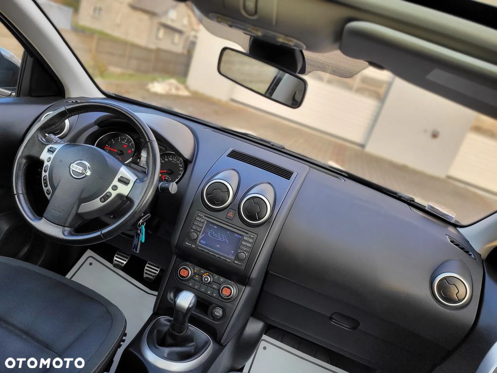 Nissan Qashqai - 23