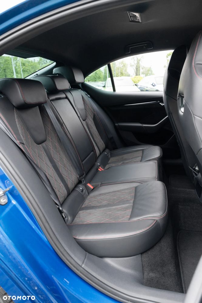 Skoda Octavia 2.0 TSI RS DSG - 13