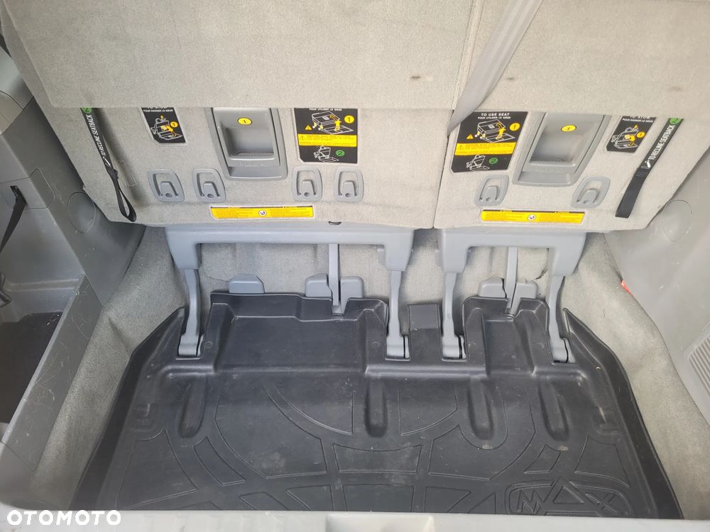 Toyota Sienna 3.5 V6 - 21