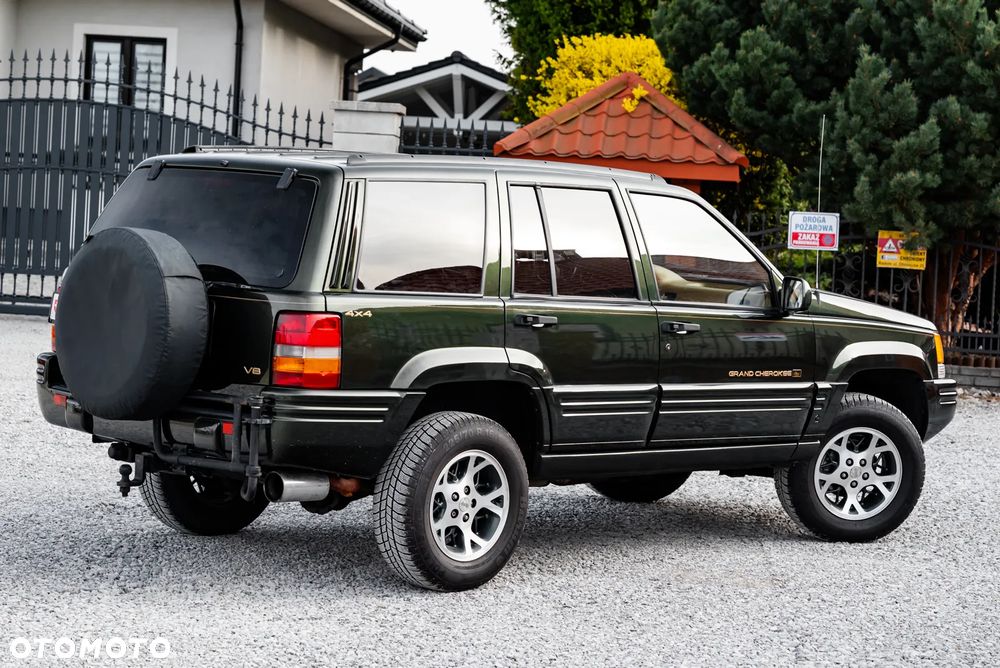 Jeep Grand Cherokee - 10
