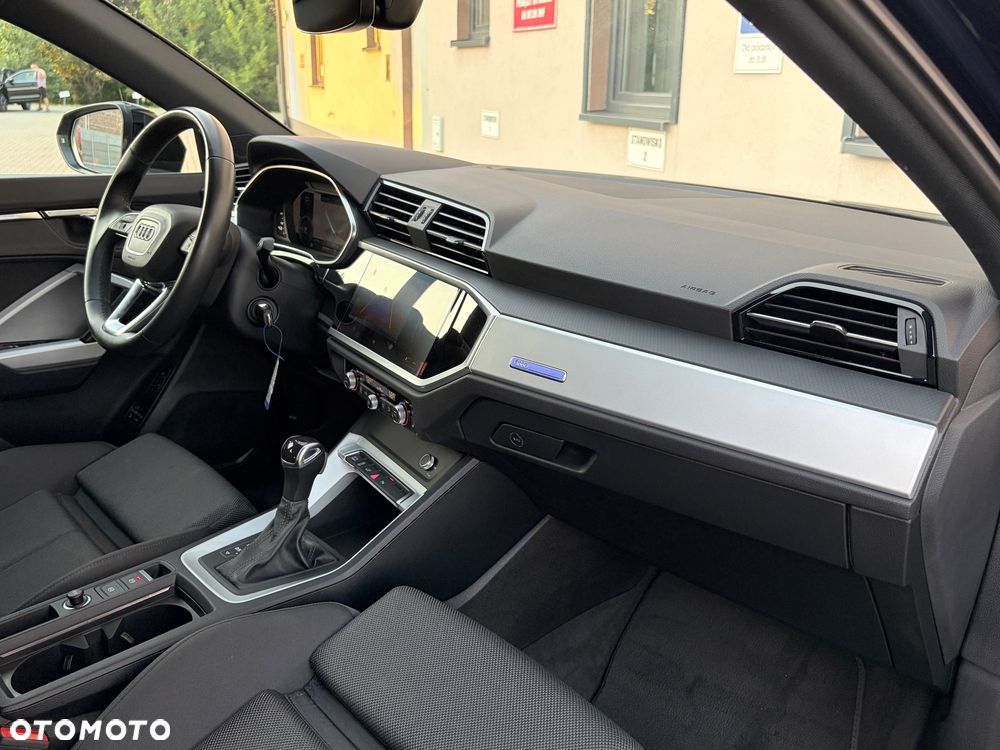 Audi Q3 Sportback 45 TFSIe S tronic S line - 10