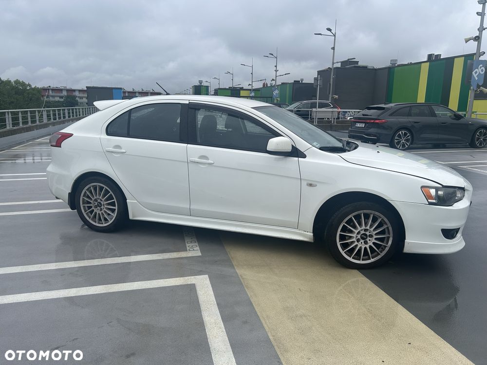 Mitsubishi Lancer Evolution - 2