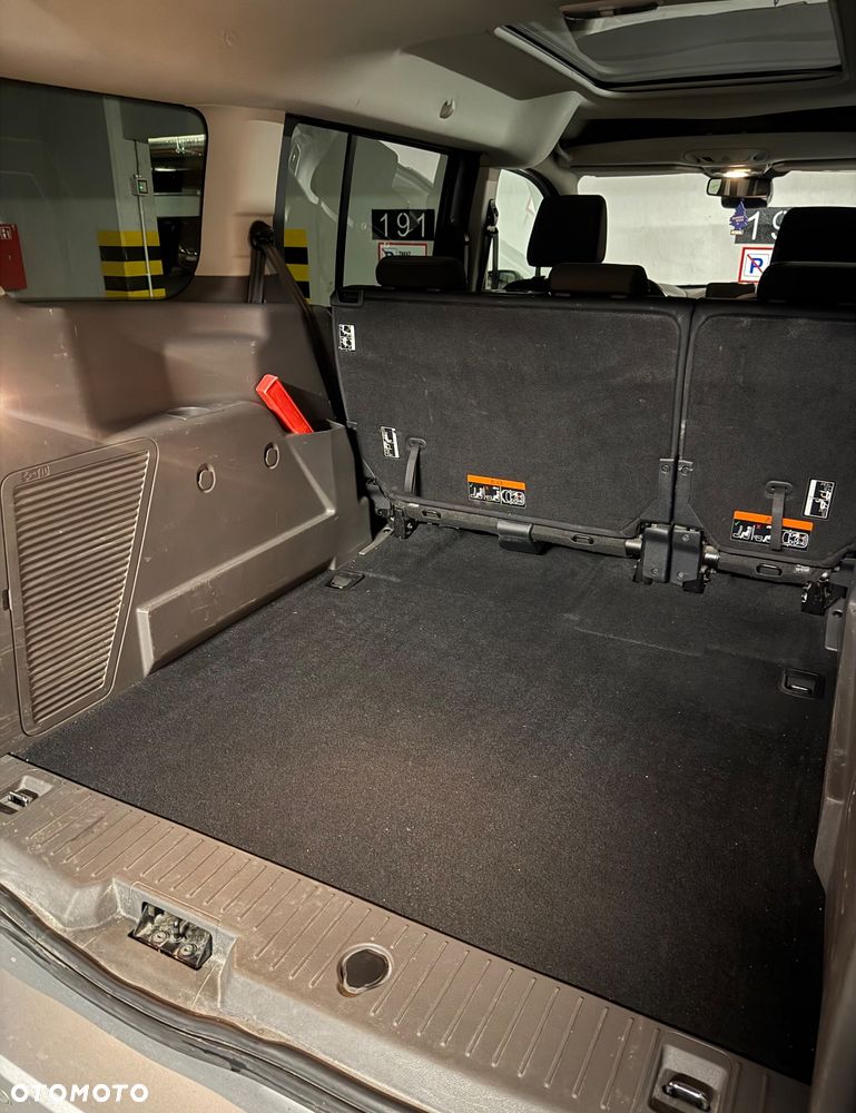 Ford Tourneo Connect Grand - 25