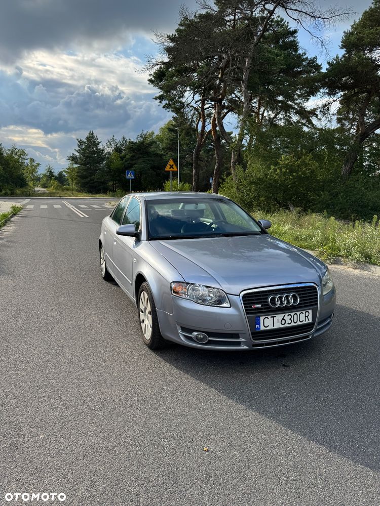 Audi A4 2.0 - 1