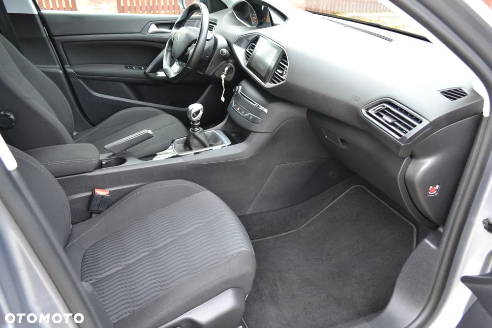 Peugeot 308 - 9
