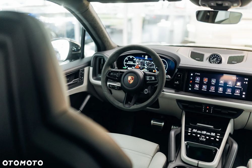 Porsche Cayenne GTS - 22