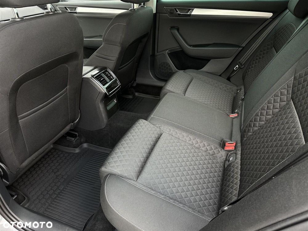 Skoda Superb 1.5 TSI Ambition DSG - 13