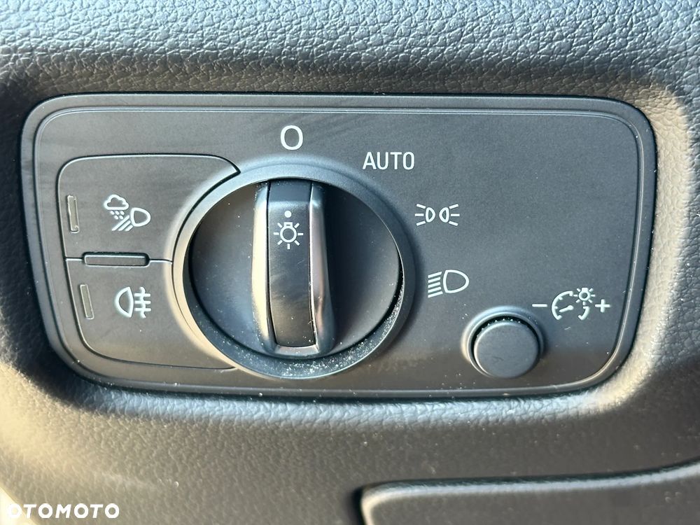 Audi A3 Limousine 30 TFSI sport - 19