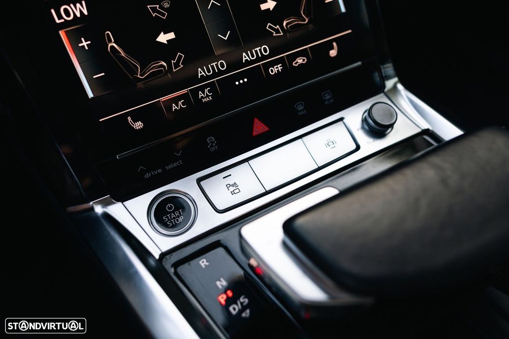 Audi e-tron 50 quattro S line - 39