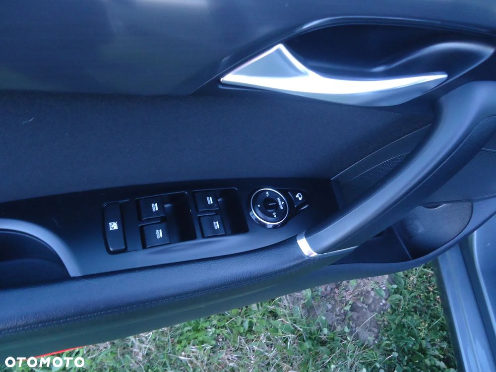 Hyundai i40 Kombi 2.0 Automatik Premium - 29