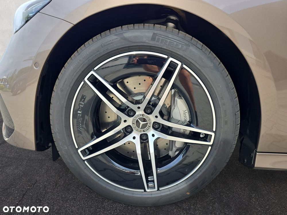 Mercedes-Benz Klasa E - 9