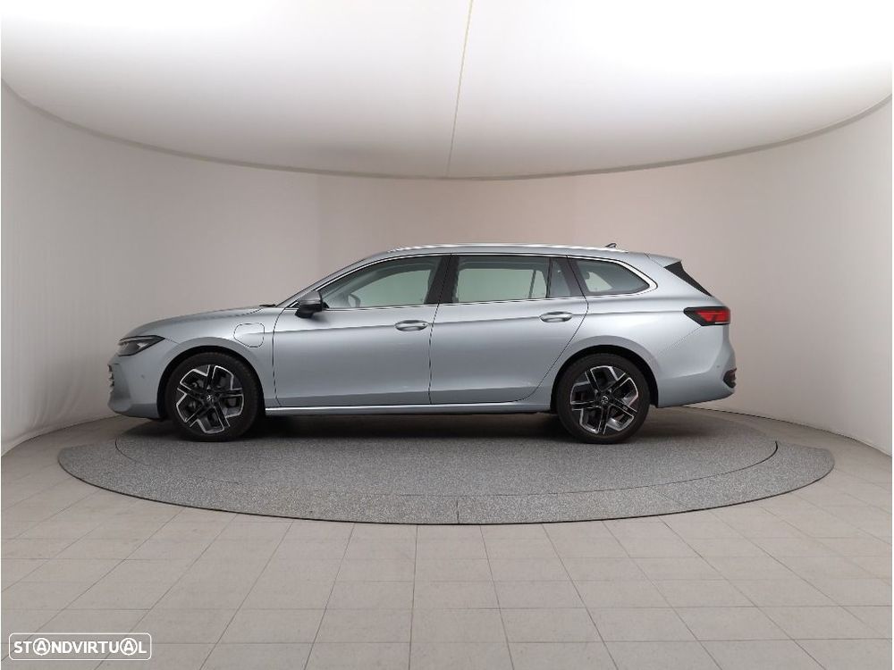 VW Passat Variant 1.5 TSI eHybrid Business DSG - 3