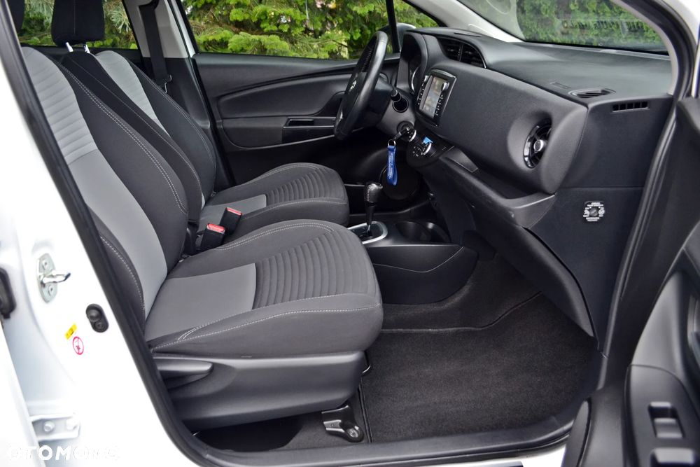 Toyota Yaris - 23
