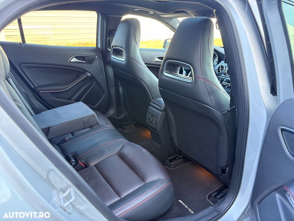 Mercedes-Benz GLA 220 CDI 4MATIC 7G-DCT AMG Line - 25